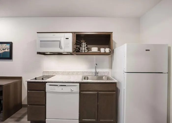 Woodspring Suites Detroit Madison Heights