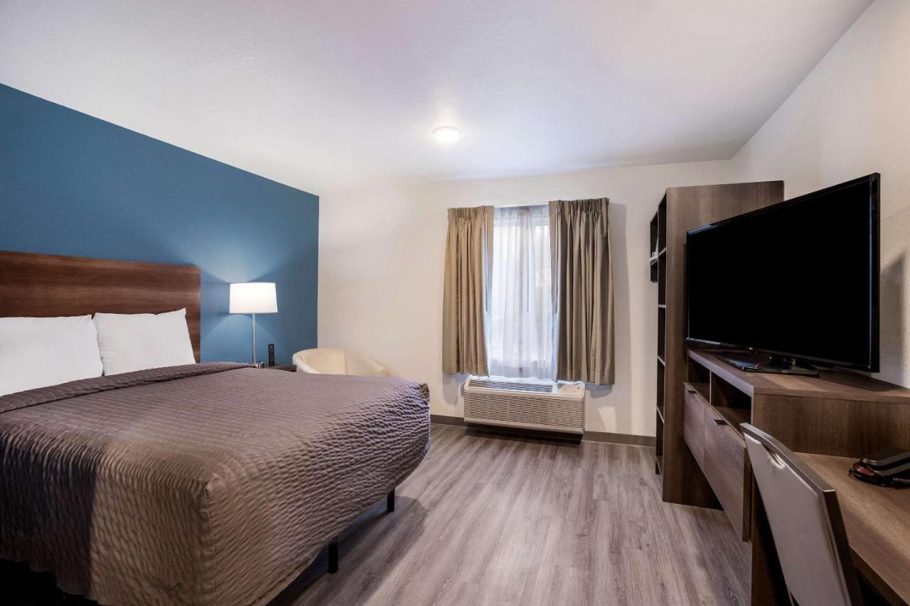 Woodspring Detroit 2* Madison Heights