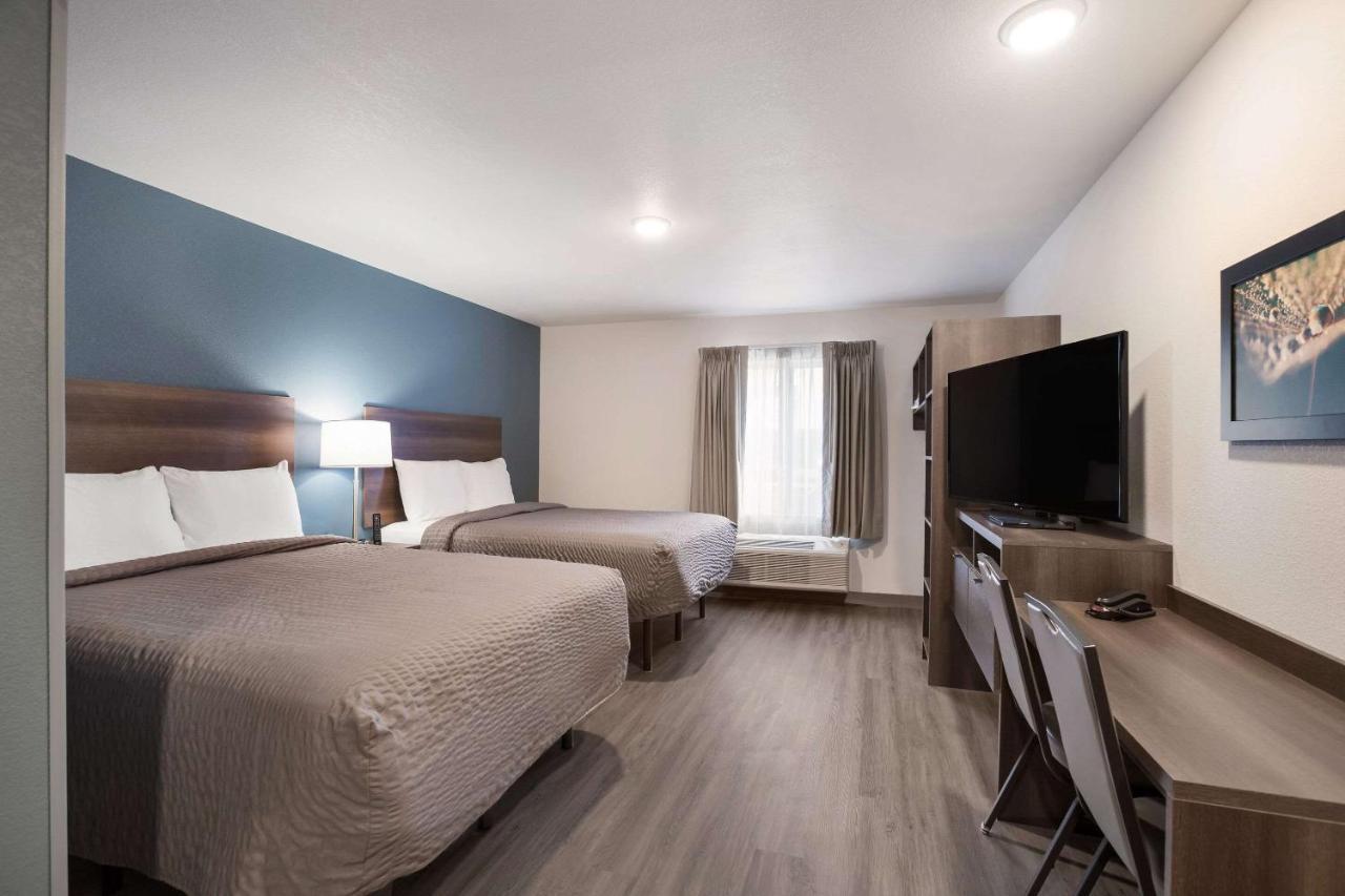 Woodspring Detroit Hotel Madison Heights
